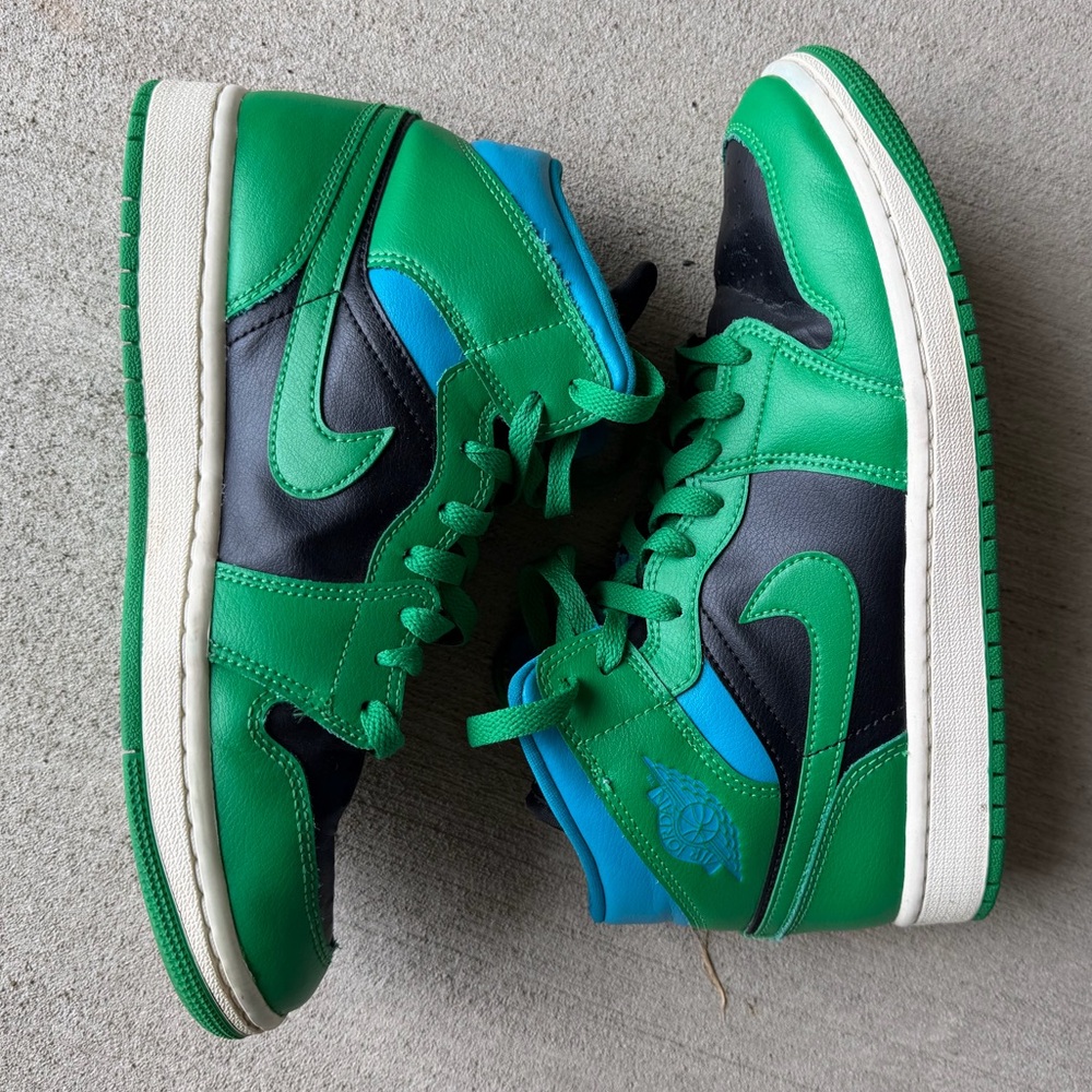 Nike Air Jordan 1 Mid Lucky Green Aquatone Women’s Size 9 Sneakers - Picture 2 of 9